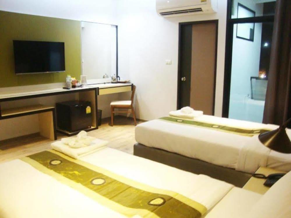 Thongmanee Hotel Хатъяй Экстерьер фото