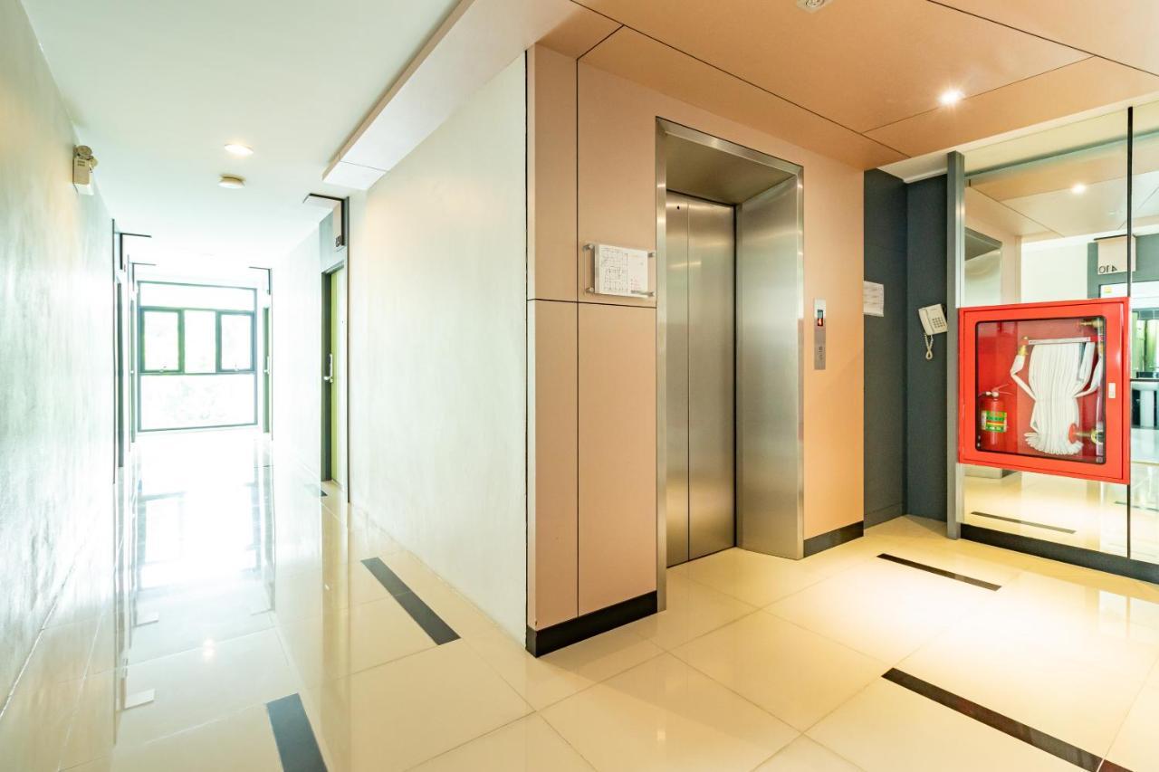 Thongmanee Hotel Хатъяй Экстерьер фото
